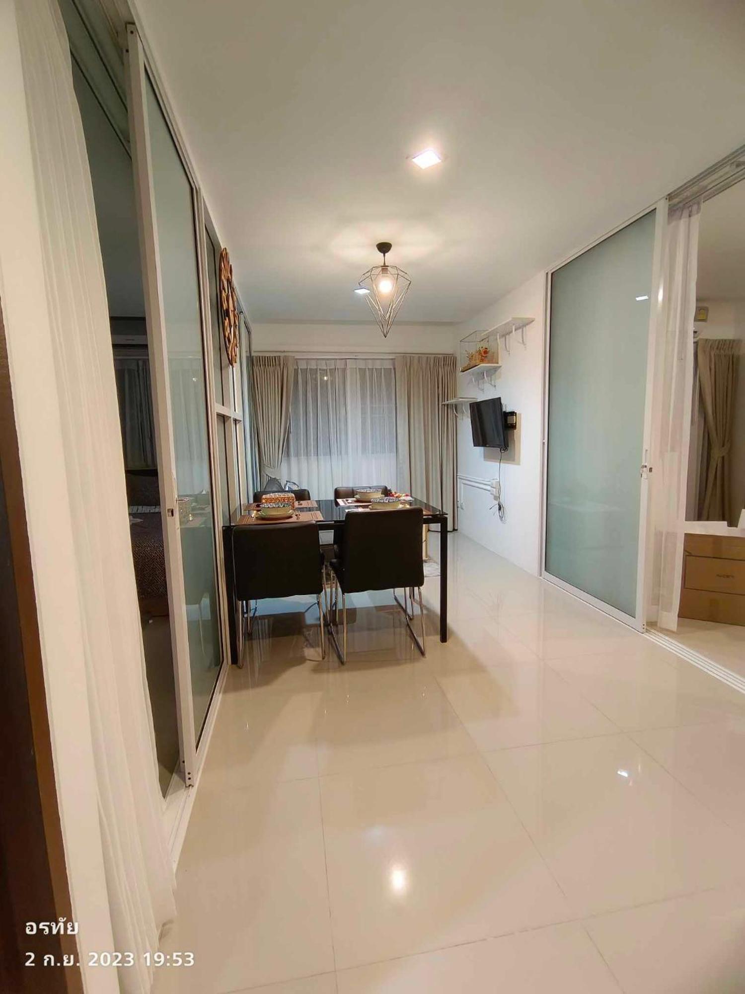 Trio Gems Condo, Pattaya Thailand Джомтьен Экстерьер фото